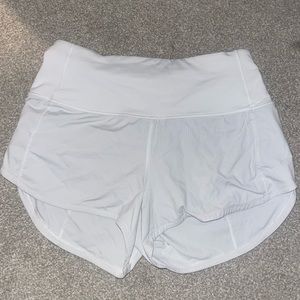 Speed up high rise 2.5 inch size 4 white lulu shorts